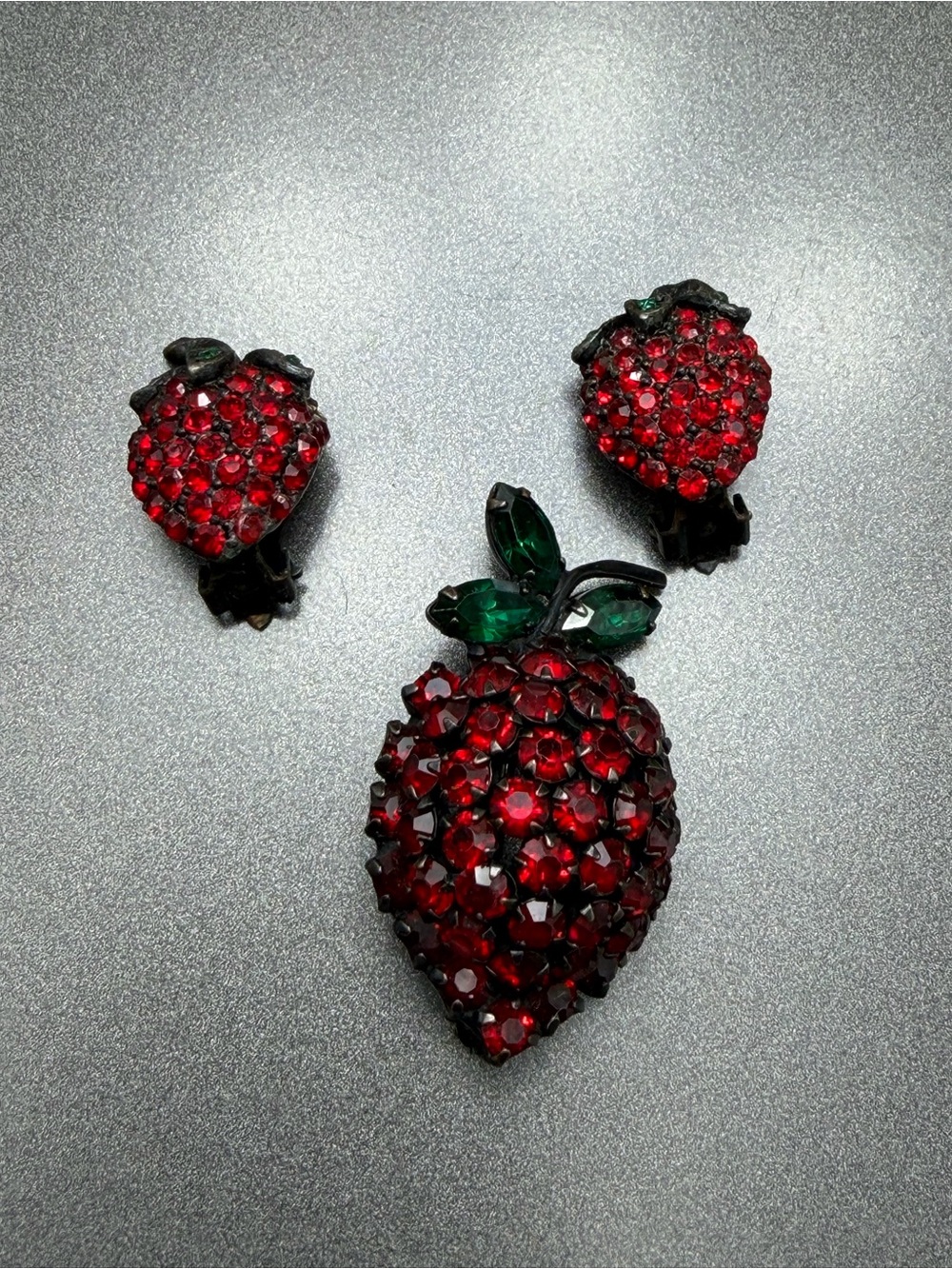 Vintage Warner Strawberry Brooch set with Clip earrings Japanned